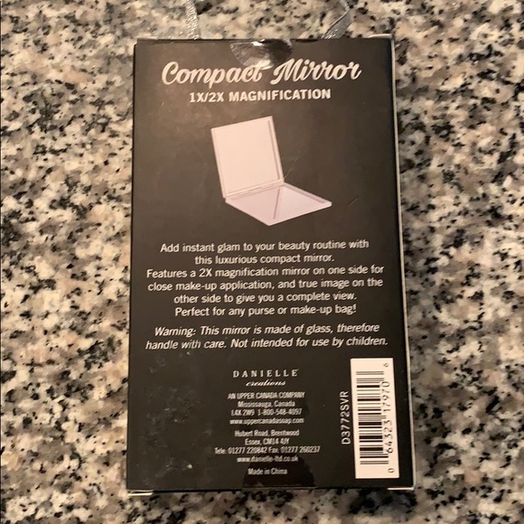 Compact mirror - Picture 2 of 4